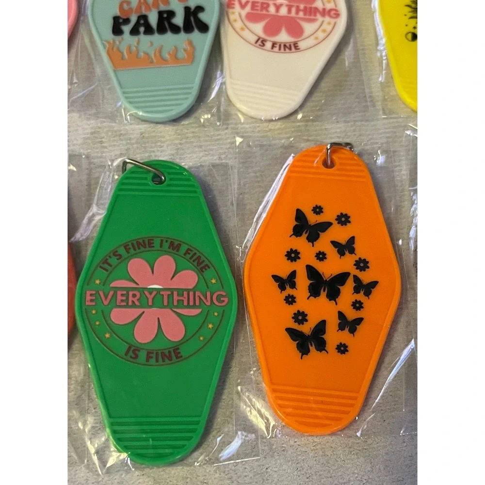 Set of 10 Motel‎ Style Keychain Set Women OS Multicolor New Retro Phrases Tags